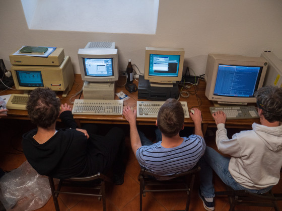 P1999919.jpg (7.48 MiB) Viewed 962 times swarm a jeho mašiny