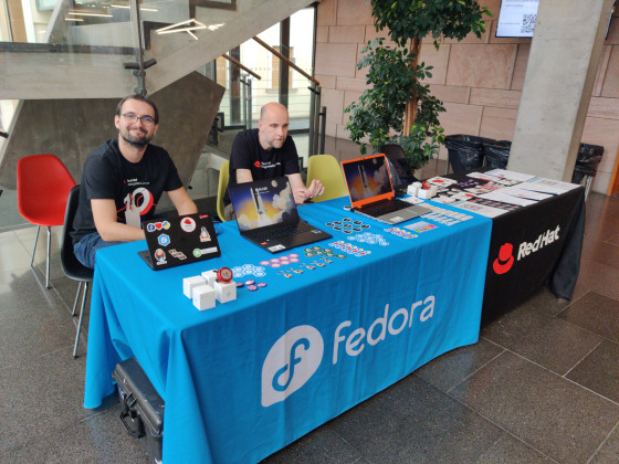 Fedora x Red Hat
