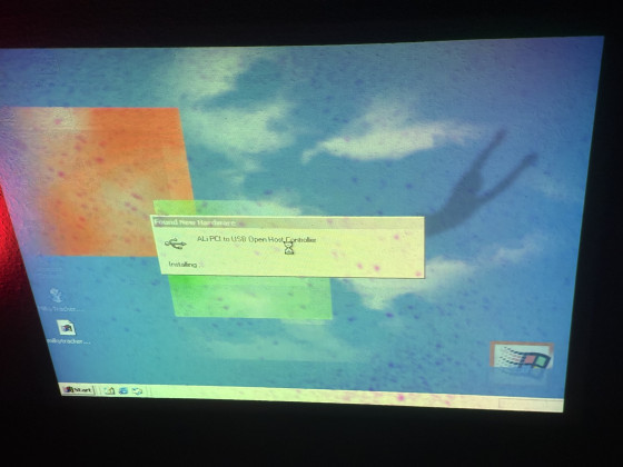ALi PCI to USB Open Host Controller installing from the W2k inbox drivers