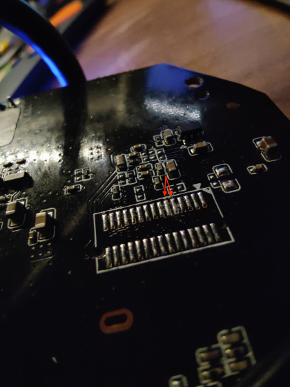 Šikovná fotka jako návnada na to, keré piny skratuvať ak sa krabica náhodou volakedy zasekne v bootloope medzi BL1, BL2, BL30, BL31 a BL33 (U-Boot) bootloadermi.<br /><br />Väčšinou teda ide o bootloopy cez DDR DRAM training keré to reštartujú naspák do BL1.